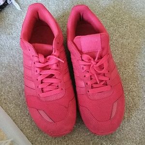 Red adidas ❤️